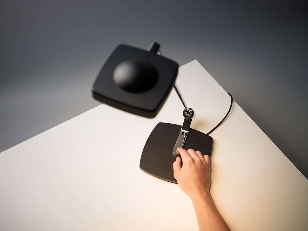 Oligo - Tischleuchte Kelveen-Tischleuchte-Oligo--TOJU Interior