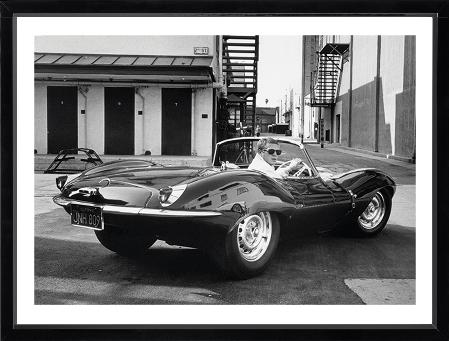 Brookpace Fine Art - Steve McQueen Jaguar-Wandbild-Brookpace Lascelles-Studio / Lackrahmen schwarz-TOJU Interior