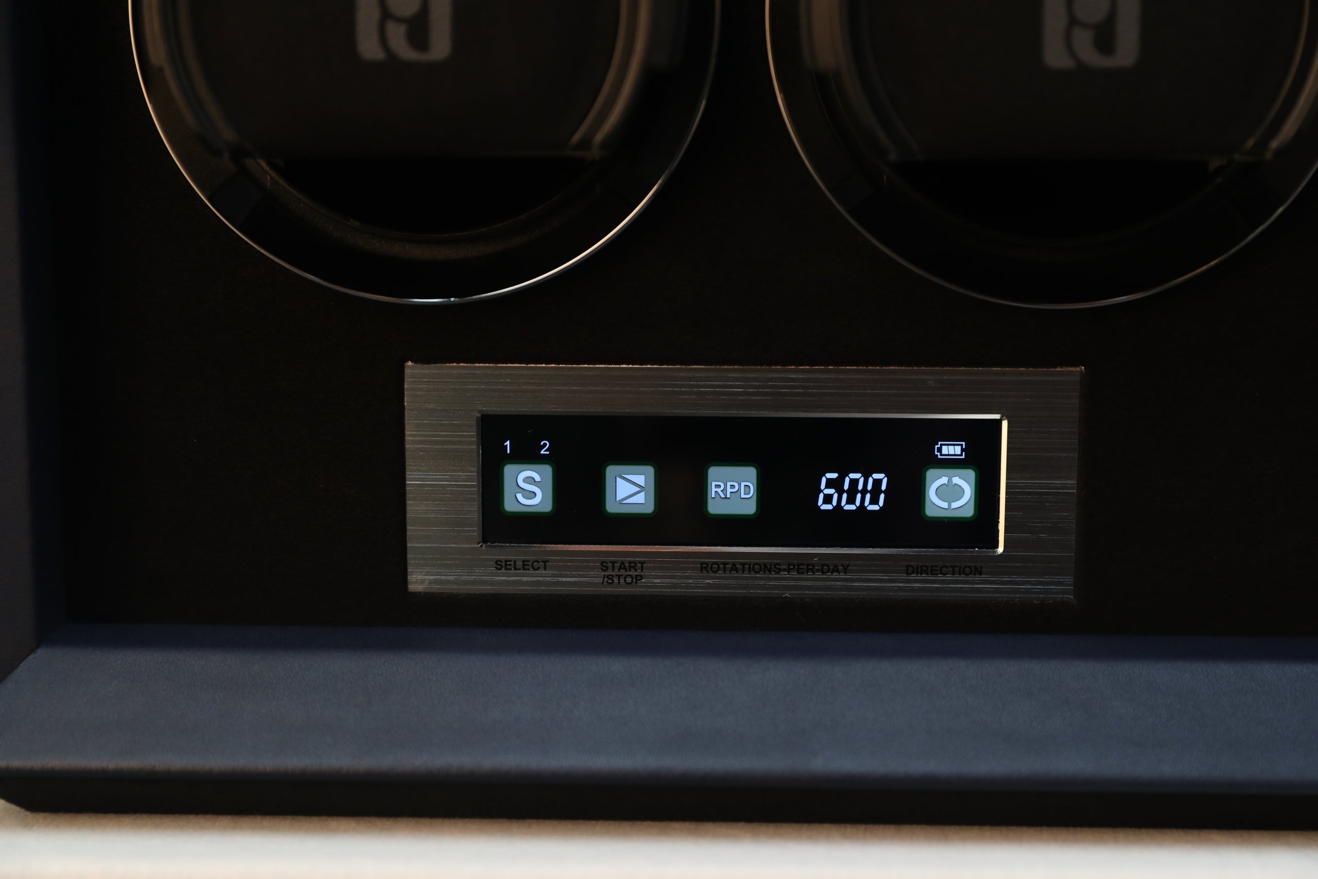 Paul Design - Uhrenbeweger Petite 2-Paul Design-TOJU Interior -20071