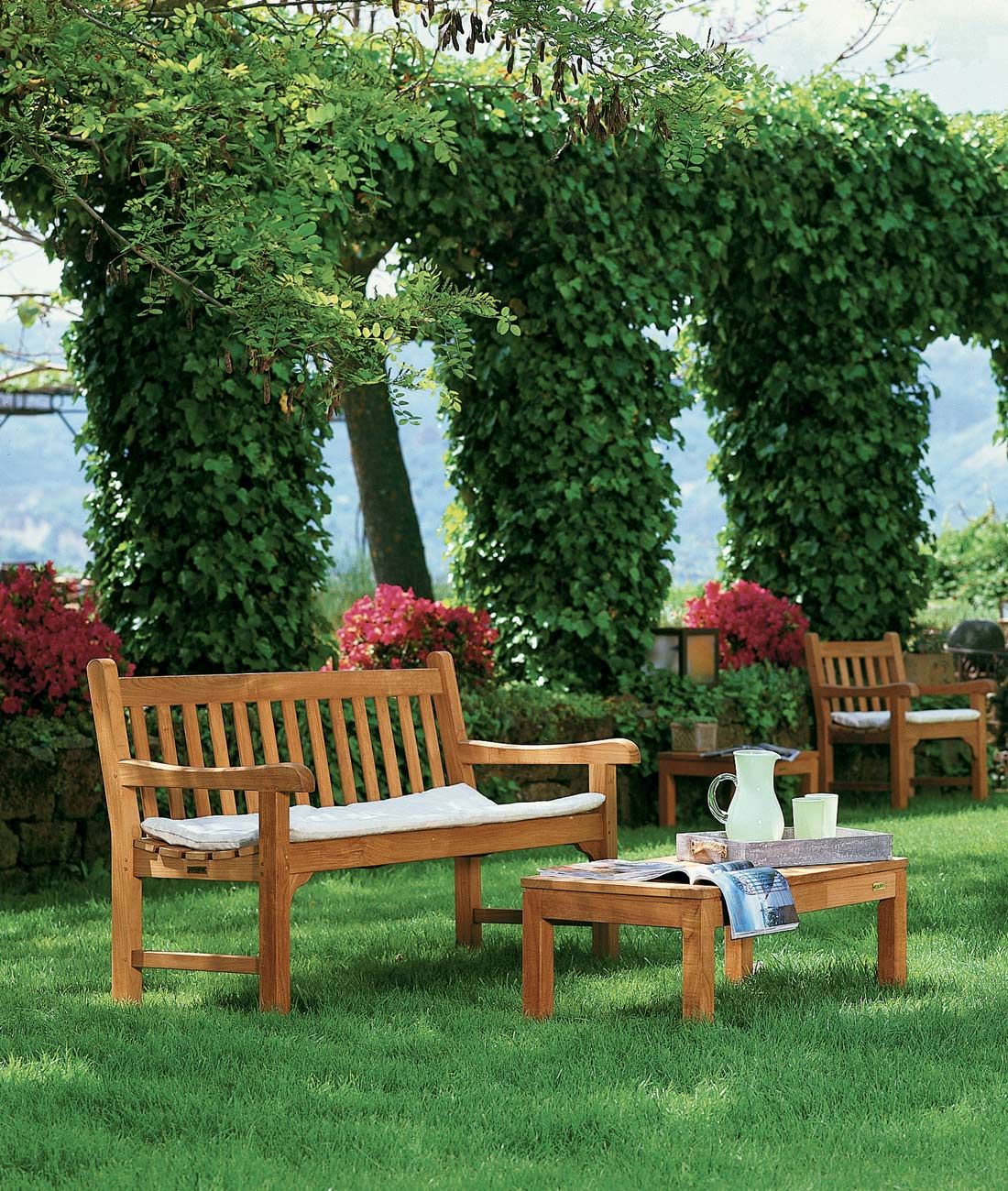 Unopiu - Sitzbank Chelsea aus Teakholz Länge 155 cm-Sitzbänke-Unopiu-Mit Sitzkissen-TOJU Interior