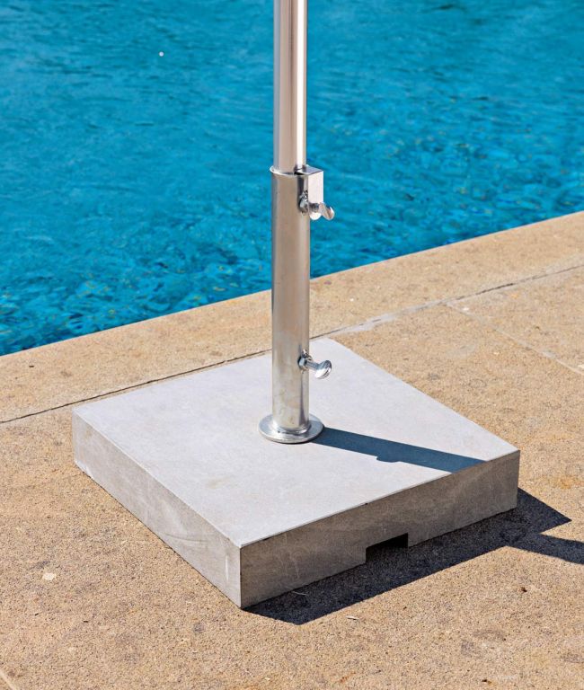 Unopiu - Sonnenschirmständer aus Serena Stein Lipari-Sonnenschirmständer-Unopiu-TOJU Interior