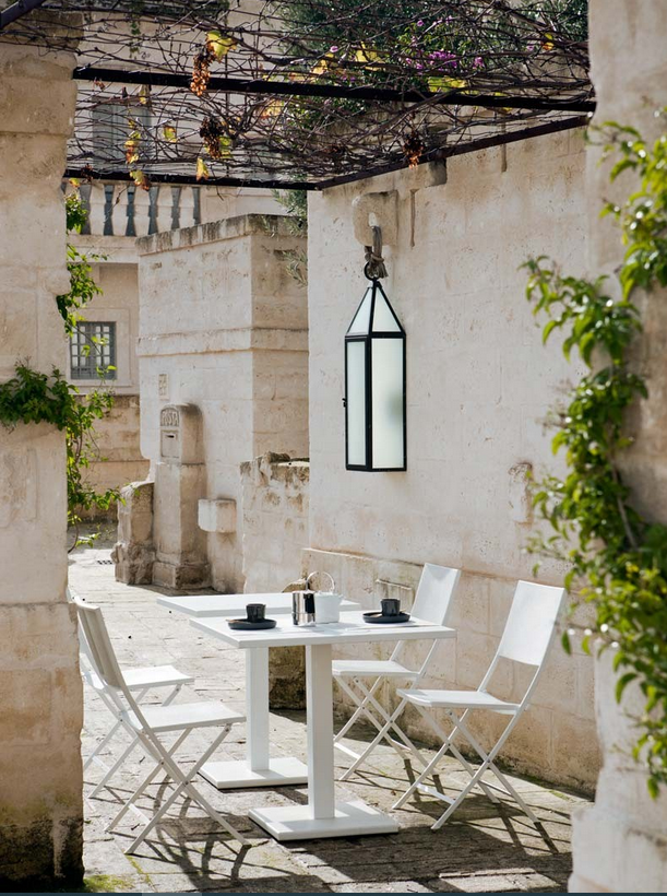 Unopiu - Stuhl Conrad aus Eisen-Stuhl-Unopiu-Weiß-TOJU Interior