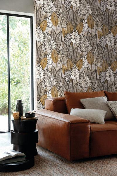 Gelbe Designertapete Sabal in Safran von Casamance