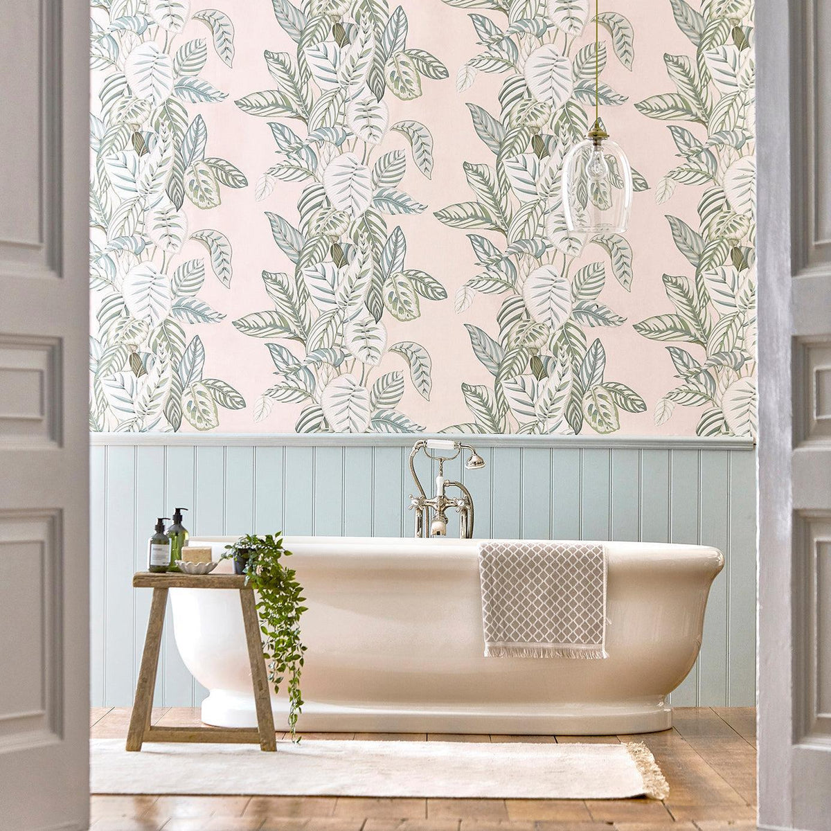 Sanderson - Tapete Calathea-Tapeten-Sanderson-ORCHID/EUCALYPTUS 216632-216632-Toju Interior