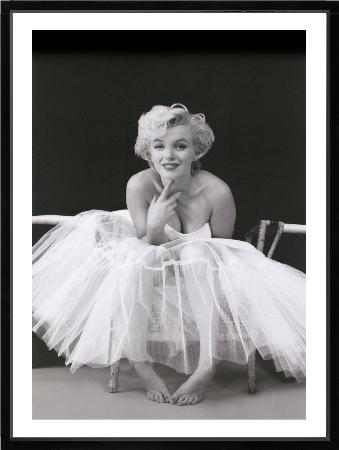 Brookpace Fine Art - Marilyn Monroe, Ballerina-Wandbild-Brookpace Lascelles-Studio / Lackrahmen schwarz-TOJU Interior