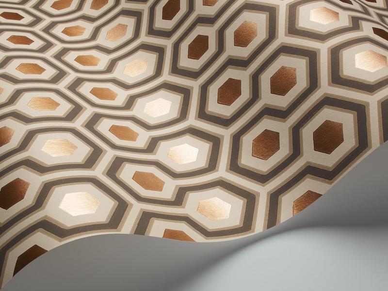 Cole and Son - Tapete Hicks Hexagon Wallpaper-Tapeten-Cole & Son-Soot & Metallic Bronze 95/3017-TOJU Interior